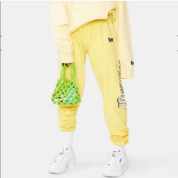 New  Yellow Jogger Sweat Pant by Samii Ryan Flower & Bee Graphic Size Small - Picture 4 of 10